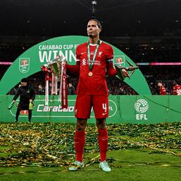 Van Dijk ist nach dem ersten Preis als Kapitaen von