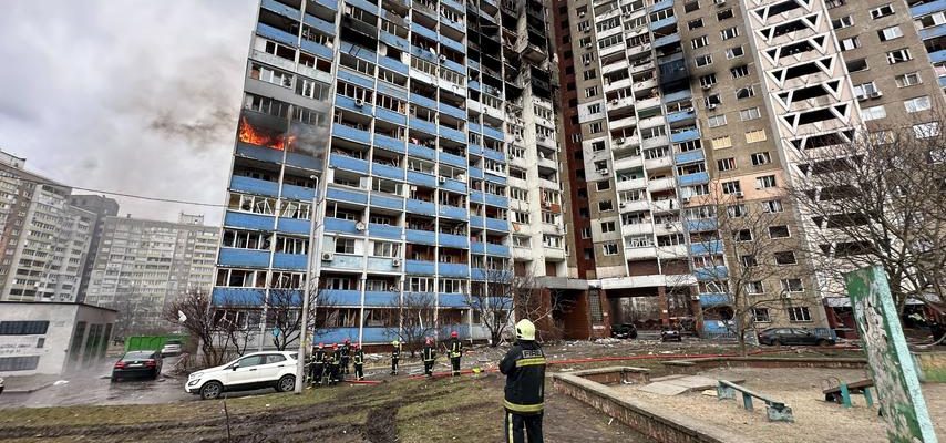 Wie Ukrainer und Reporter entscheiden ob sie in die Notunterkunft