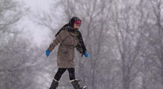 Wintersturm im Nordosten der USA stoert Fluege und Schulen