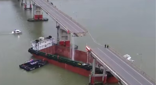 Zwei Tote nach Aufprall eines Frachtschiffs auf Bruecke in Suedchina