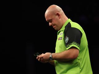 Meervoudig kampioenen Van Gerwen en Van Barneveld direct klaar op UK Open