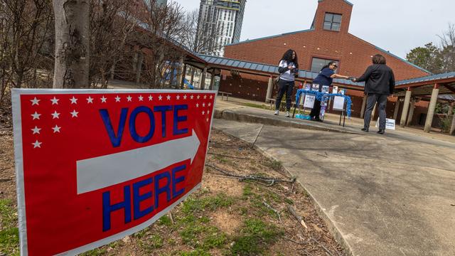 1709682180 816 Live Super Tuesday Die ersten Wahllokale schliessen um 1