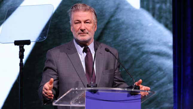 Alec Baldwin moechte dass sein Fall wegen Totschlags eingestellt wird