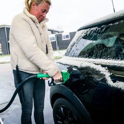 Ausserdem haben wir im Januar mehr fuer Energie und Kleidung