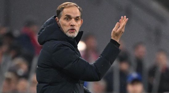 Bayern Trainer Tuchel verletzt sich bei gelungener Motivationsrede am Zeh