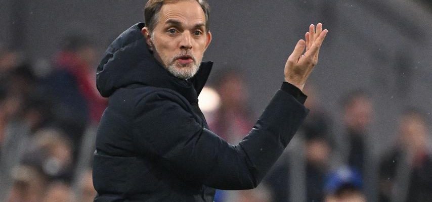 Bayern Trainer Tuchel verletzt sich bei gelungener Motivationsrede am Zeh