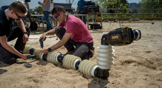 Der Schlangenroboter der NASA soll in den eisigen Ozeanen eines