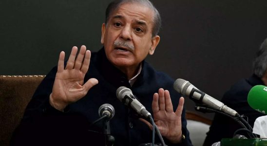 Der neue pakistanische Premierminister Shehbaz Sharif ordnet „sofortige Gespraeche mit