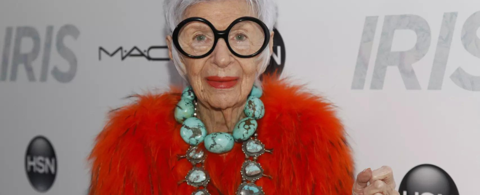 Die US amerikanische Designerin Iris Apfel ist im Alter von 102