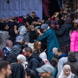 Erster Versuch am Freitag mit humanitaerem Korridor vom Hafen in