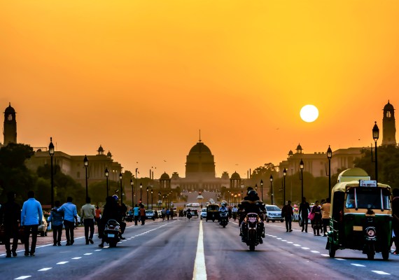 Indien aendert seine KI Haltung und verlangt die Genehmigung der Regierung