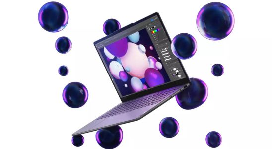 Lenovo Yoga Slim 7i mit KI Funktionen und OLED Display in Indien