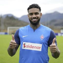 Noch ein neuer Verein fuer Locadia ehemaliger PSV Spieler wird spanischer