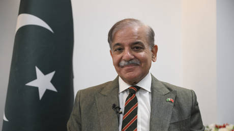 Pakistan waehlt Premierminister – World