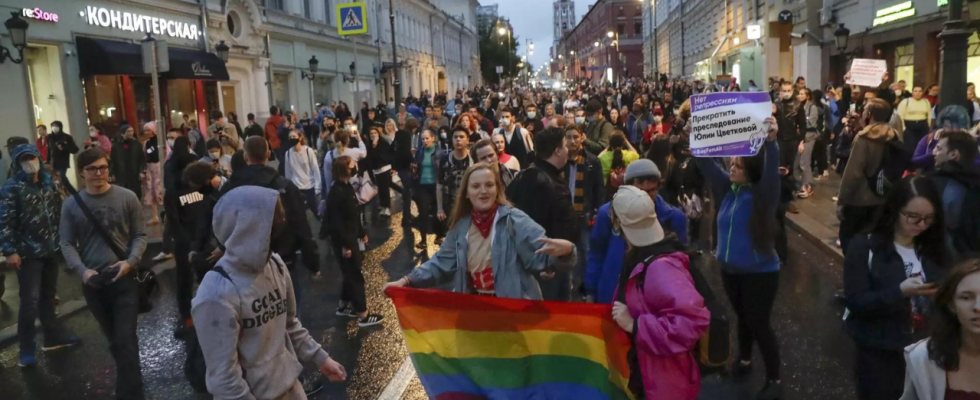 Russland nimmt die „LGBT Bewegung in die Liste der extremistischen und