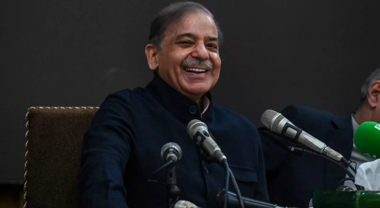 Shehbaz wurde zum zweiten Mal zum pakistanischen Premierminister gewaehlt Zardari