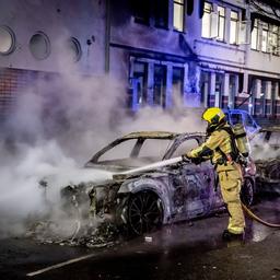 Zehn Verdaechtige bei Ausschreitungen zwischen Eritreern bleiben laenger in Haft