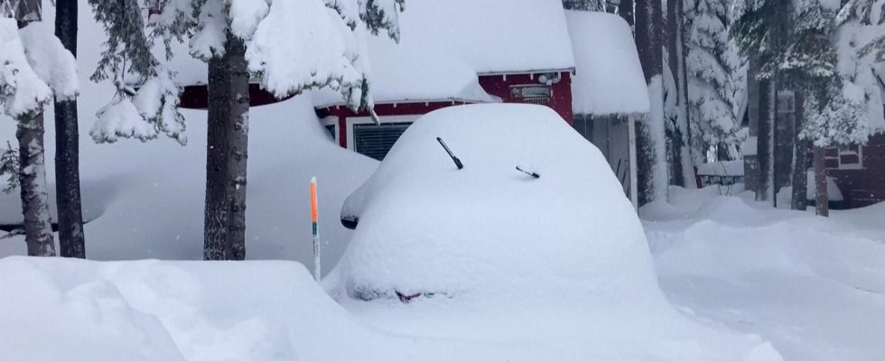 Zehntausende Amerikaner sind wegen Schneesturm ohne Strom Im Ausland