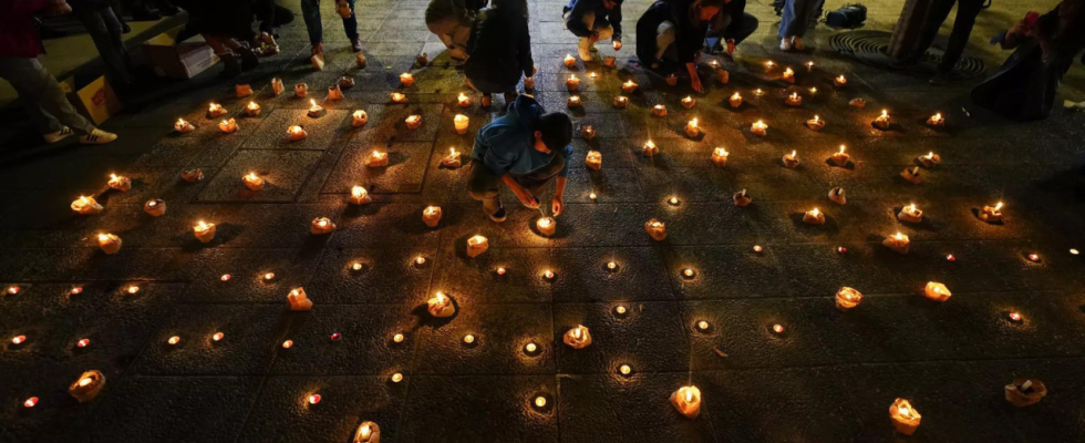 Angreifer ueberfallen und toeten drei Polizisten im Sueden Chiles und