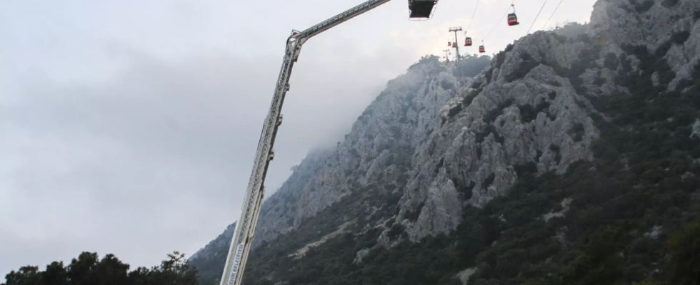 Bei einem Seilbahnunglueck im tuerkischen Antalya sind einer getoetet und