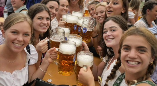 Betrinken Sie sich nicht high auf dem Oktoberfest sagt Bayern