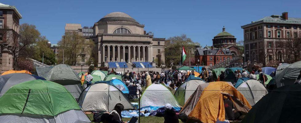 Die Wut an US Universitaeten steigt waehrend die Proteste in Gaza