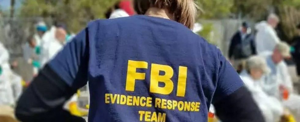 FBI Buero in Atlanta wegen Toreinbruchs ins Visier genommen Ermittlungen laufen