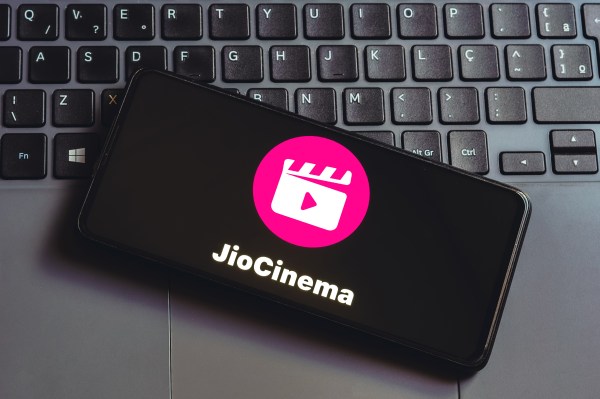 Indiens JioCinema fuehrt Premium Stufe fuer 29 Rupien mit werbefreier 4K Wiedergabe