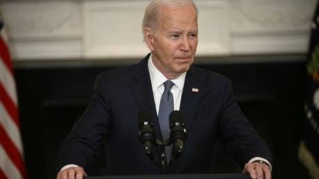 Biden Trumps Schuld in Frage zu stellen ist „gefaehrlich —