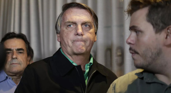 Der fruehere brasilianische Praesident Jair Bolsonaro wurde mit einer Hautinfektion