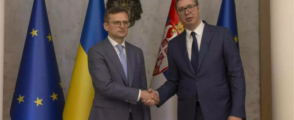 Der ukrainische Aussenminister besucht Serbien zum ersten Mal seit der