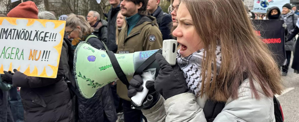 Greta Thunberg wurde wegen Protesten in Stockholm mit einer Geldstrafe