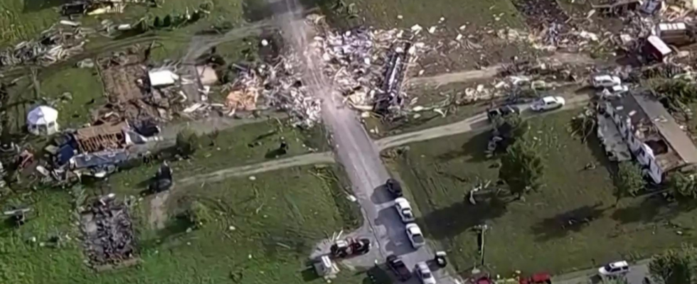 Mindestens 18 Tote bei toedlichem Unwetter in den USA Stuerme