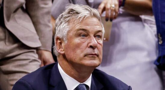 Richter entscheidet dass Alec Baldwin tatsaechlich wahrscheinlich vor Gericht gestellt