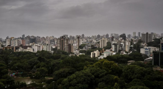 Schwere Regenfaelle kehren nach Suedbrasilien zurueck und ueberschwemmen sogar hoeher