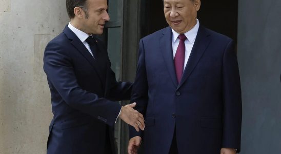 Xi Jinping fordert Macron auf China dabei zu helfen einen