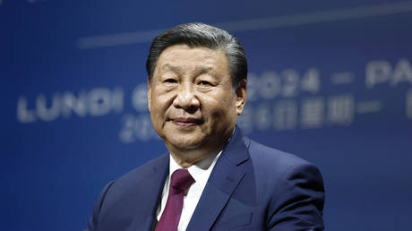 Xi besucht Serbien an symbolischem Datum – World