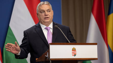 EU befindet sich in „Kriegspsychose – Orban — RT Weltnachrichten