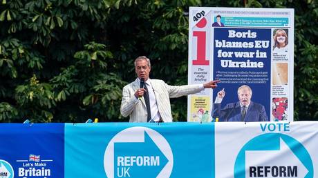 Farage sagt Selenskyj koenne die Ukraine nur durch Frieden retten