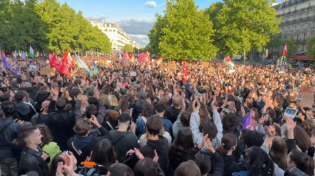 Franzoesische Gewerkschaften rufen zu Massenprotesten gegen „extreme Rechte auf VIDEO