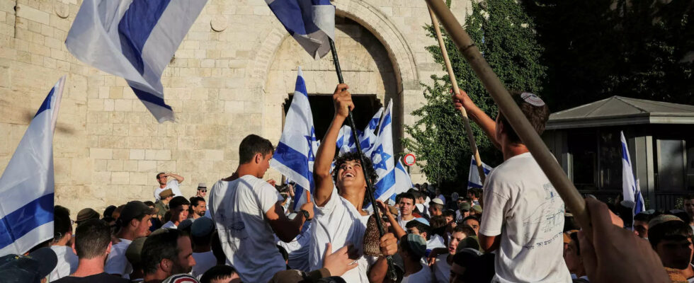 Jerusalemer Beamter greift franzoesisches Konsulat nach Verbot israelischer Waffenschau an