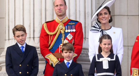 Neuigkeiten aus der koeniglichen Familie Kate Middleton trug bei Trooping