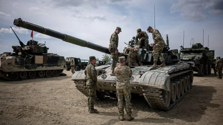 Toedliche Explosion erschuettert tschechischen Militaerstuetzpunkt der zur Ausbildung der Ukrainer