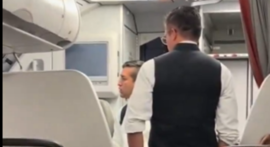 Virales Video zu Avianca Flug Fluggesellschaft bucht Flug doppelt wuetender Passagier