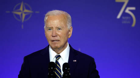 Biden beleidigt Putin erneut — World