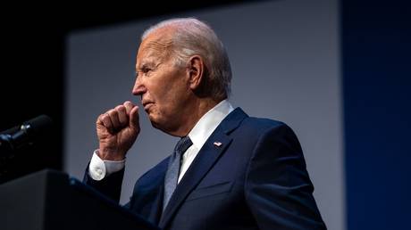 Biden gibt bekannt wann er aus der Quarantaene entlassen wird