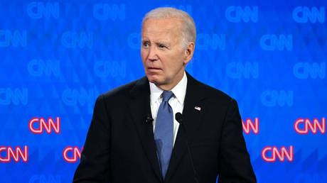 Biden liefert weitere Entschuldigung fuer Debatten Fiasko — World