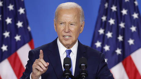 Biden verteidigt seine Bemerkung er habe Trump ins Schwarze getroffen