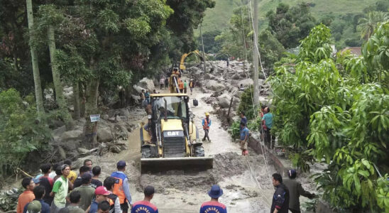 Erdrutsche toeten 12 Menschen auf der indonesischen Insel Sulawesi 18