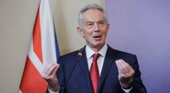 Ex Premier Blair gibt Grossbritanniens neuem Fuehrer „Ratschlaege